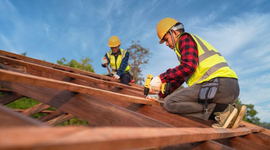 Professional Flat Roofing Installation services in Lomira, WI